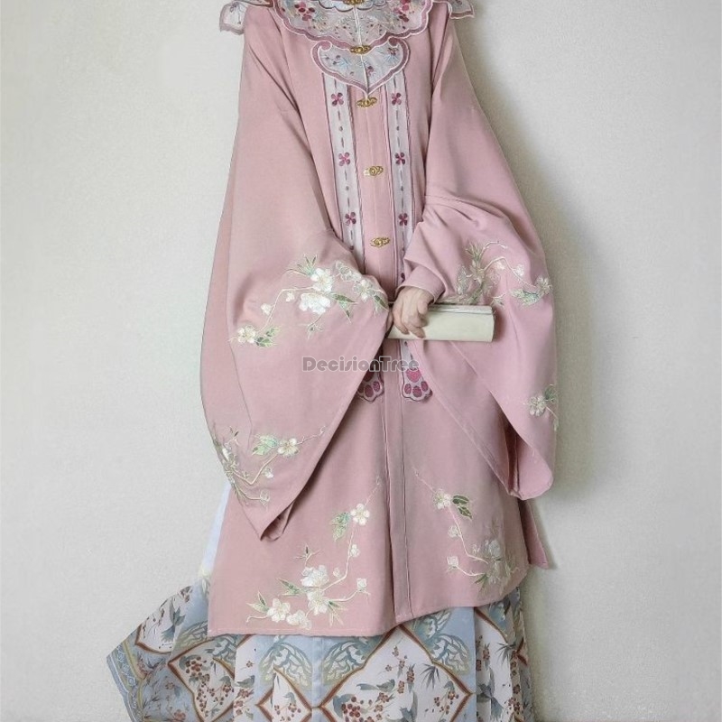 Embroidery Horse - Set Hanfu ricamato in stile dinastia