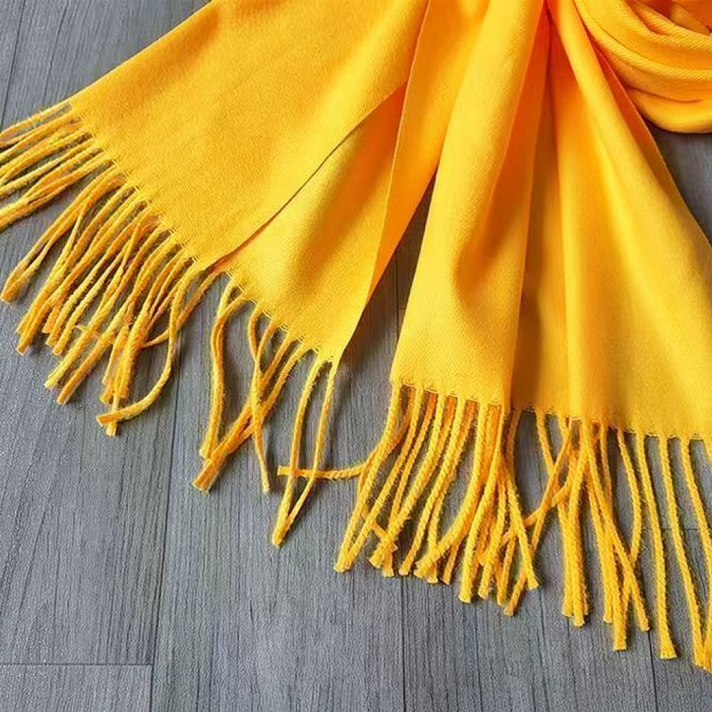 Embroidery Shawl - Sciarpa in raso giallo per il