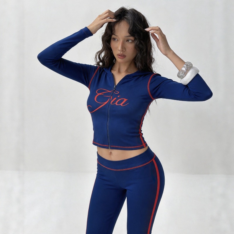 Embroidery Online - Tuta da donna in 2 pezzi