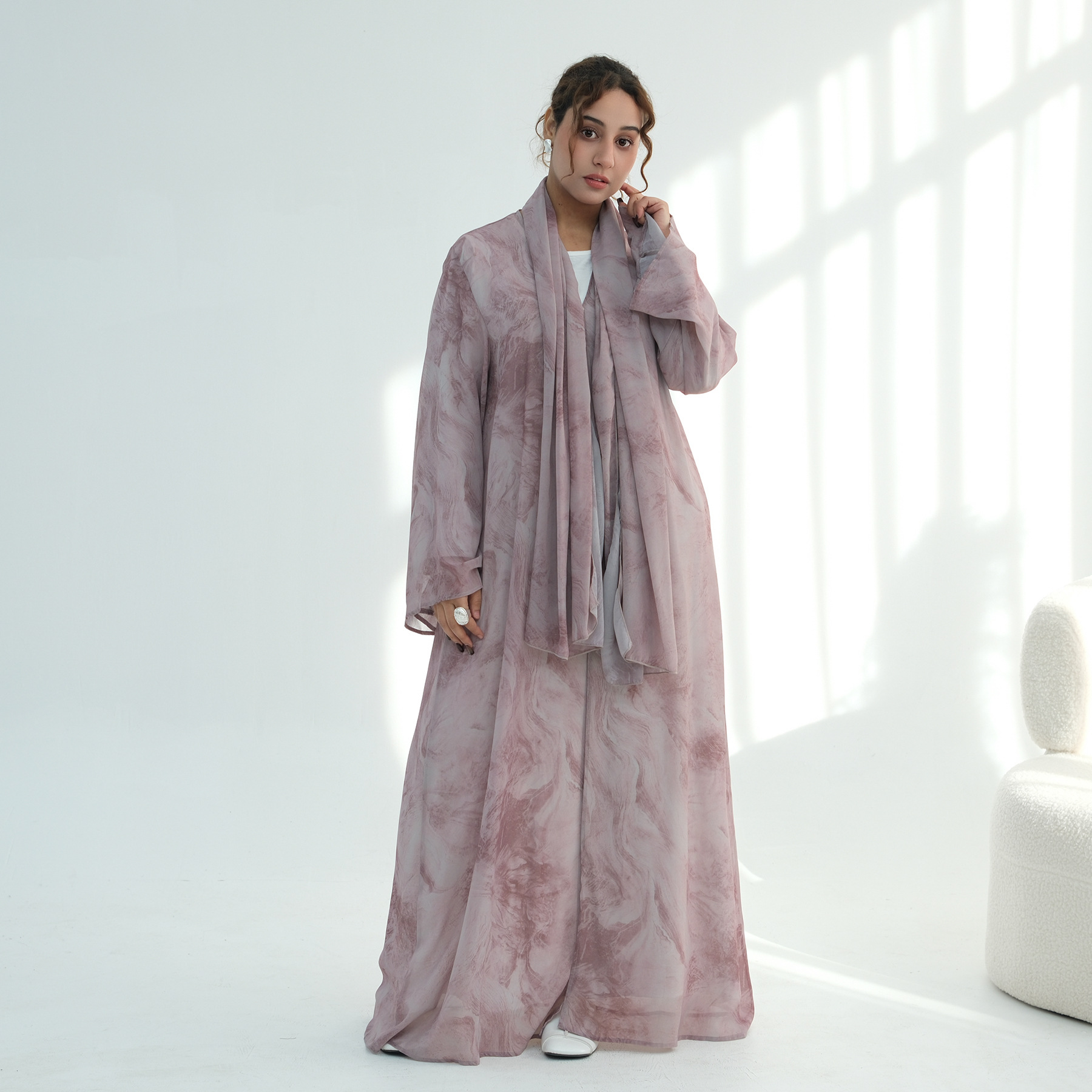 Abaya aperto in chiffon all'in - Embroidery Online recensione e prezzo