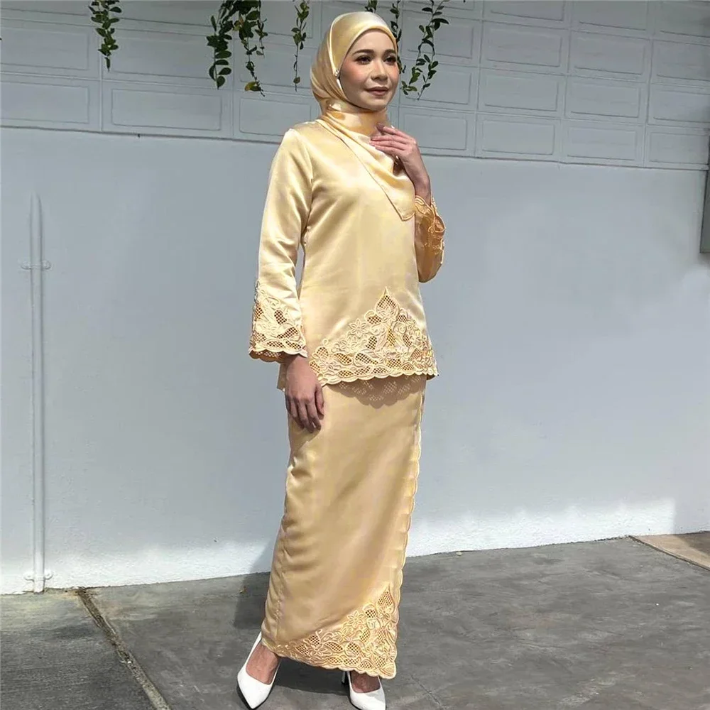 Set di Abaya a Due Pezzi alla  - Embroidery Baju recensione e prezzo