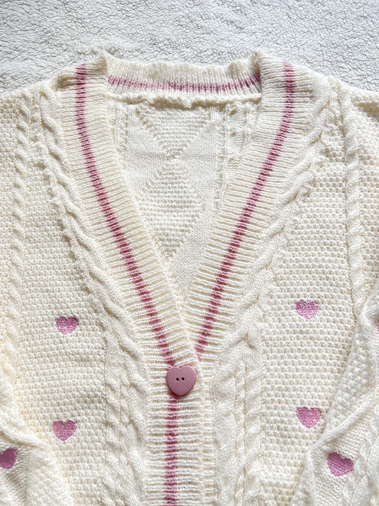 Cardigan amante con toppa rica - Embroidery Lovers recensione e prezzo